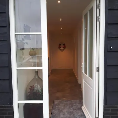 Gæstehus Bed No Breakfast De Kapitein 3*