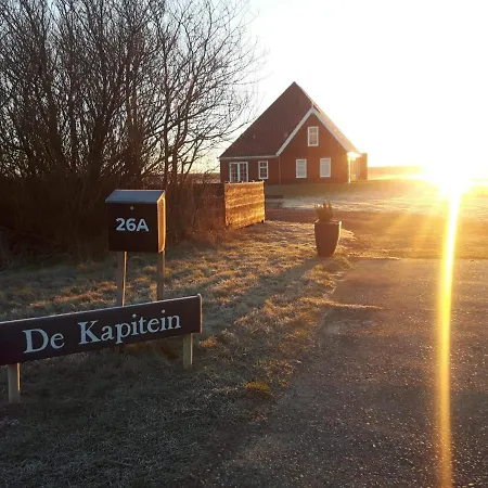 Bed No Breakfast De Kapitein Pensjonat