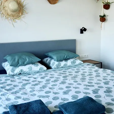 Bed No Breakfast De Kapitein Konukevi