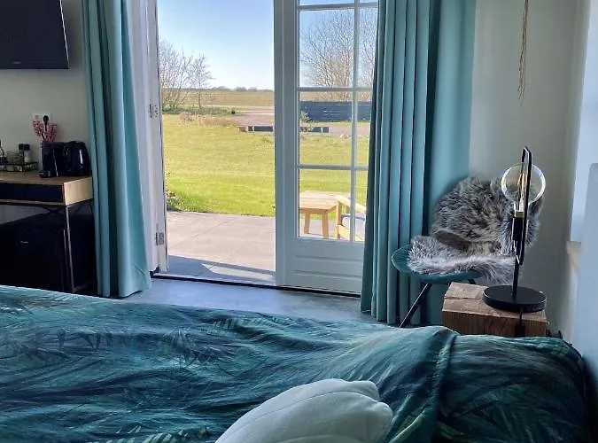 Bed No Breakfast De Kapitein