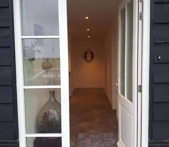 Bed No Breakfast De Kapitein