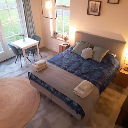 Bed No Breakfast De Kapitein