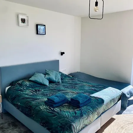 Vendégház Bed No Breakfast De Kapitein 't Horntje