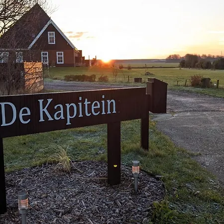 Vendégház Bed No Breakfast De Kapitein