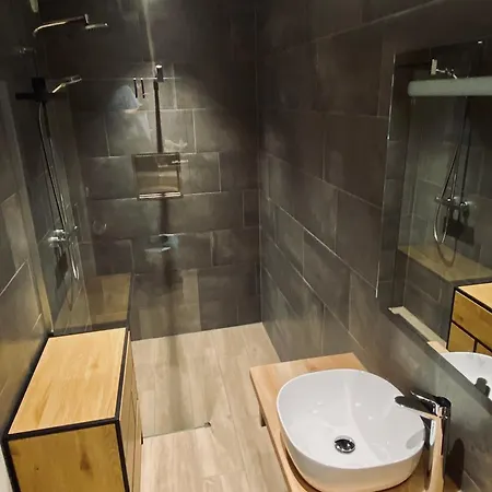 Bed No Breakfast De Kapitein 3*