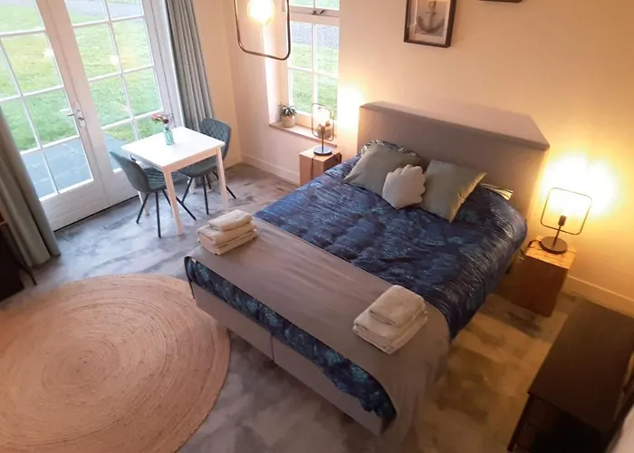 Bed No Breakfast De Kapitein