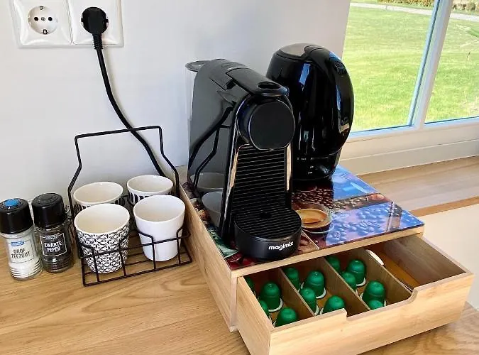 Bed No Breakfast De Kapitein 3* 't Horntje